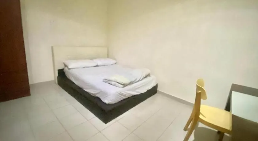 Oyo 90381 Chaah Homestay 3 Segamat 2*,  Malaisie