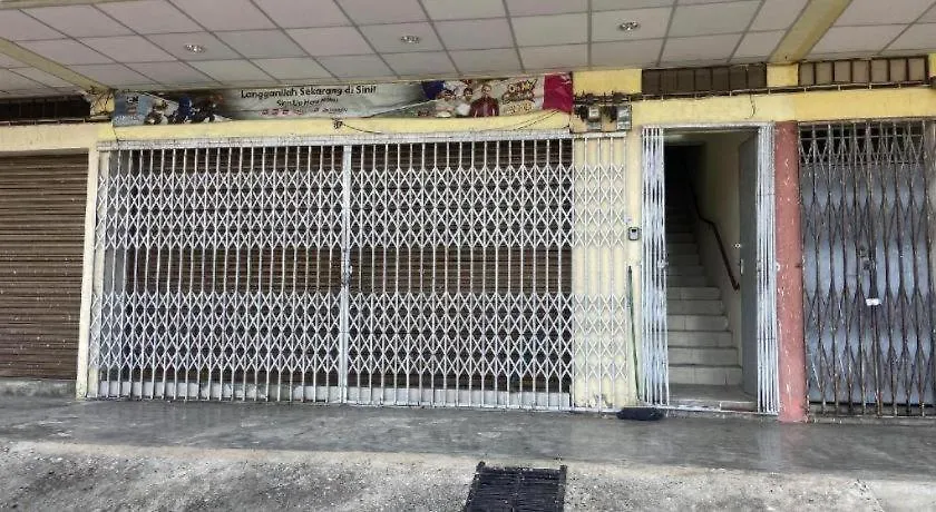Oyo 90381 Chaah Homestay 3 Segamat Hotel