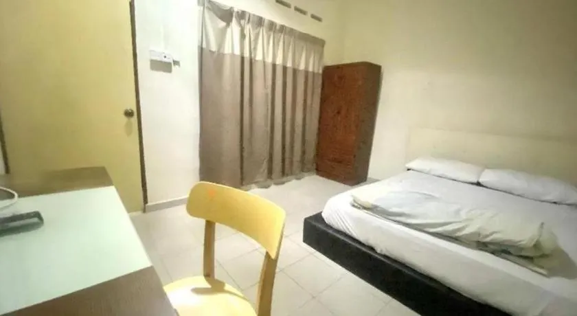 Oyo 90381 Chaah Homestay 3 Segamat